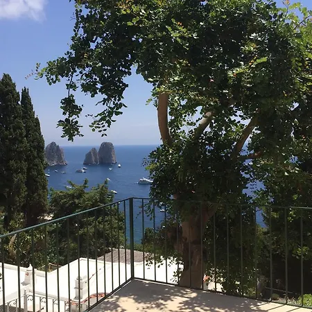 Villa Faraglioni *